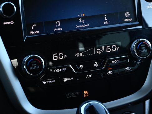 Used 2021 Nissan Murano SV w/ SV Special Edition Package image 18