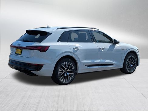 Used 2024 Audi Q8 e-tron Premium Plus w/ Premium Plus Package AWD/4WD image 7