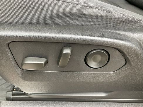 Certified 2025 Chevrolet Silverado 2500 LT image 35