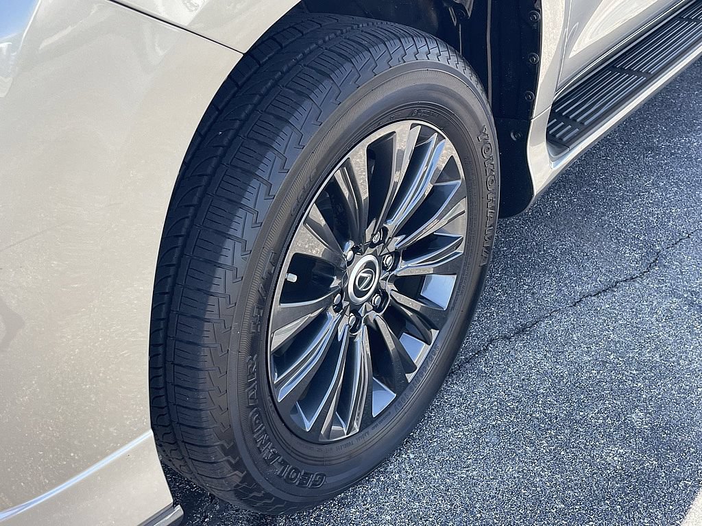 Certified 2020 Lexus GX 460 Premium AWD/4WD image 9