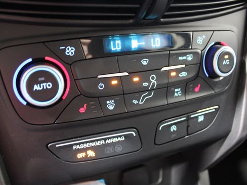 Used 2019 Ford Escape SE FWD image 26