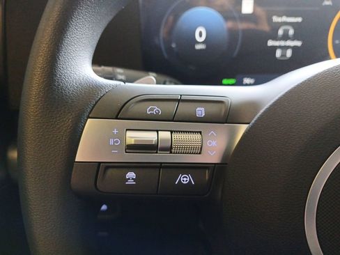 New 2025 Hyundai Kona SE FWD image 16