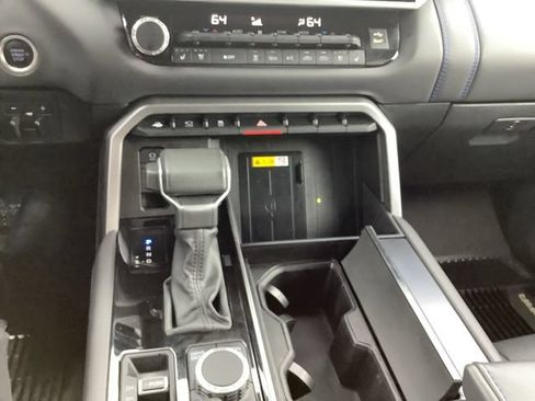 Used 2023 Toyota Tundra Platinum AWD/4WD image 32