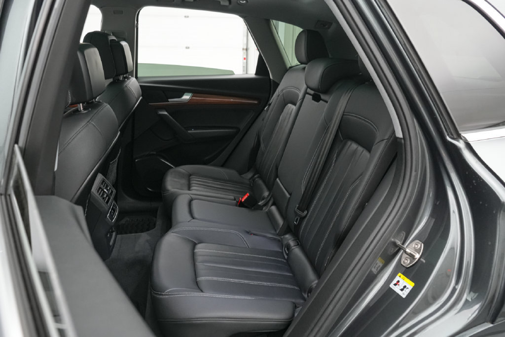 Used 2023 Audi Q5 2.0T Premium w/ Convenience Package AWD/4WD image 20