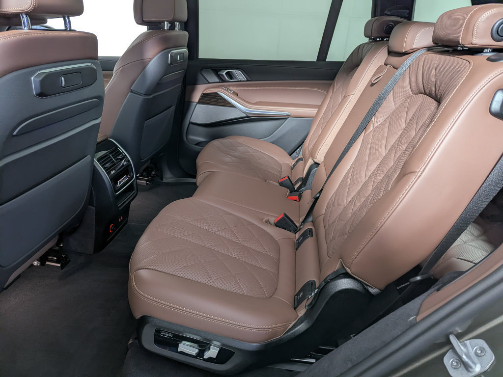 Certified 2025 BMW X7 xDrive40i AWD/4WD image 51