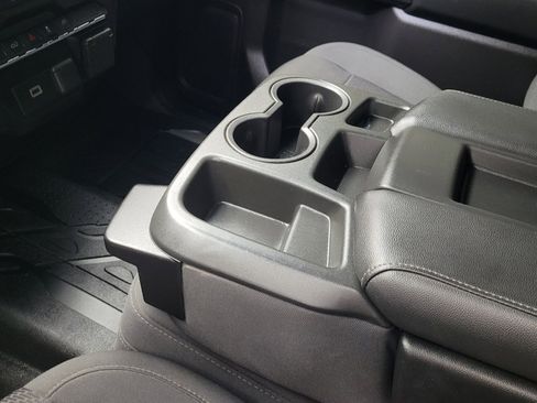 Used 2020 Chevrolet Silverado 1500 Custom w/ Custom Value Package AWD/4WD image 26
