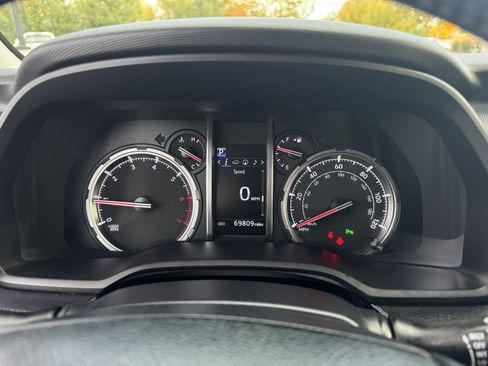 Used 2021 Toyota 4Runner Nightshade image 22