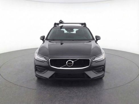 Used 2020 Volvo V60 T5 Momentum w/ Protection Package image 34