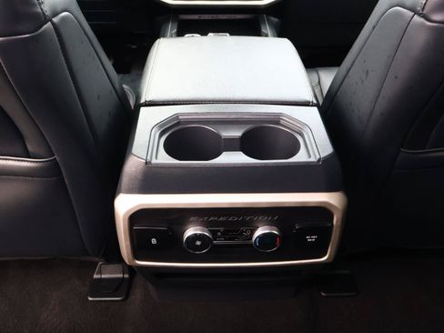 Used 2024 Ford Expedition XLT RWD image 14