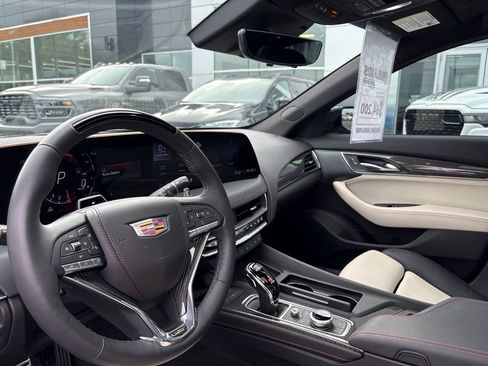 Used 2026 Cadillac CT5 V w/ Technology Package AWD/4WD image 17