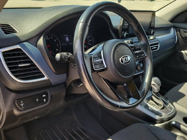 Used 2021 Kia Seltos S AWD/4WD image 15