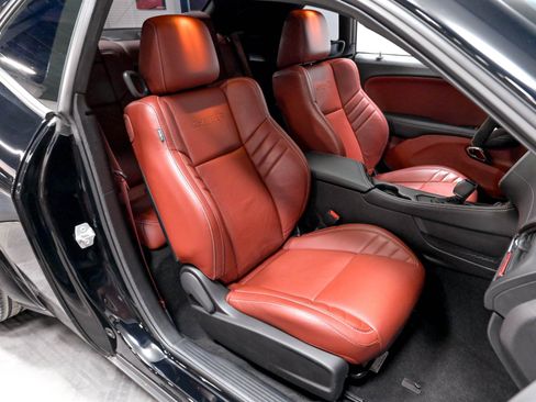 Used 2023 Dodge Challenger SRT Hellcat RWD image 25