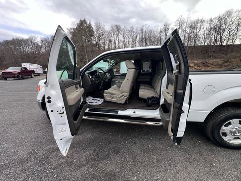 Used 2010 Ford F150 XLT image 9