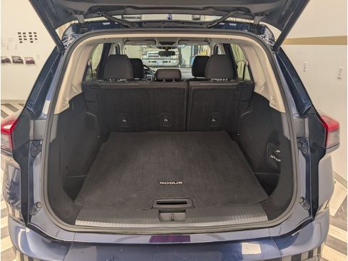 Used 2025 Nissan Rogue SV AWD/4WD image 25