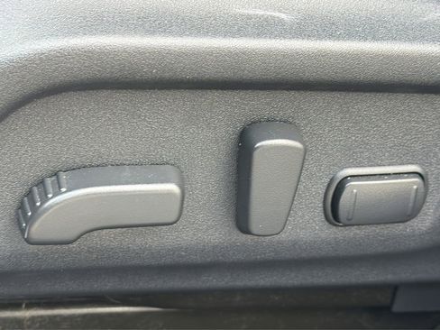 Used 2019 Subaru Outback 2.5i Premium image 18