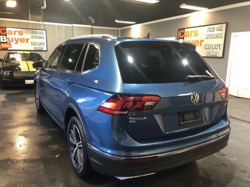 Used 2019 Volkswagen Tiguan SEL R-Line AWD/4WD image 4