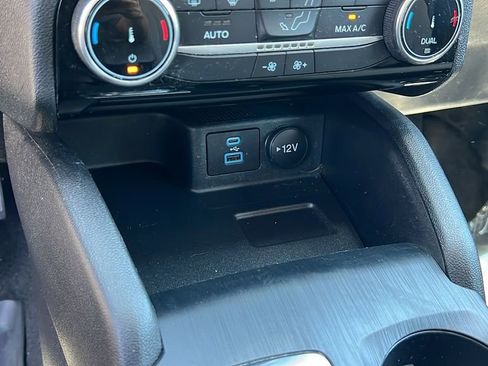 Certified 2022 Ford Escape SE FWD image 18