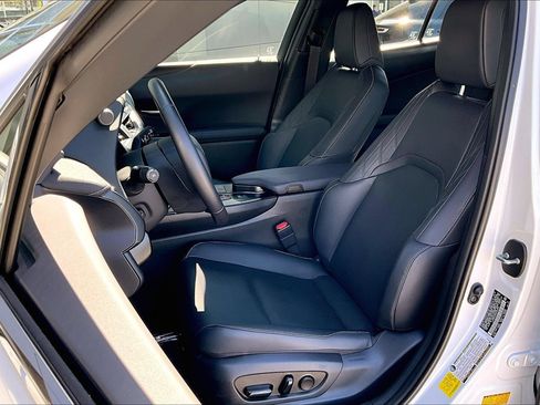 Used 2025 Lexus UX 300h FWD w/ Accessory Package (Z1) image 25