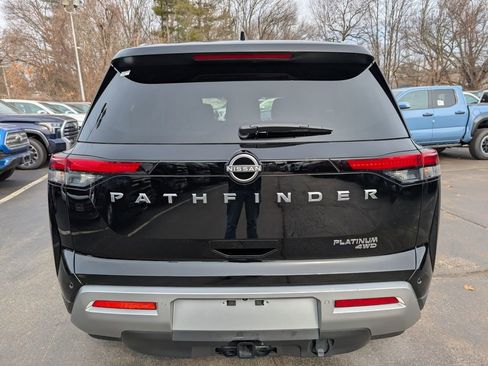 Used 2025 Nissan Pathfinder Platinum w/ Cargo Package AWD/4WD image 6