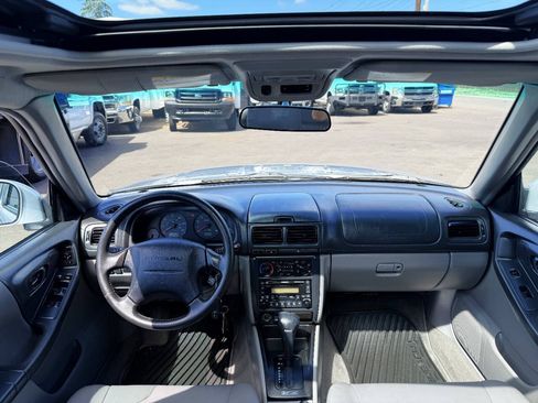 Used 2002 Subaru Forester S AWD/4WD image 13