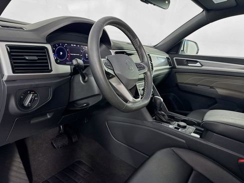 Used 2023 Volkswagen Atlas Cross Sport SEL image 12