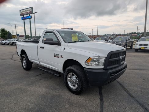 Used 2014 RAM 2500 Tradesman w/ Power & Remote Entry Group image 2