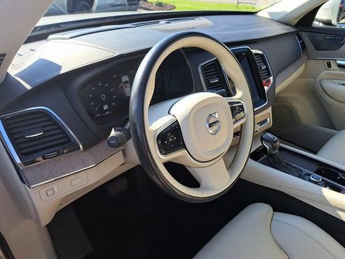 Used 2021 Volvo XC90 T6 Inscription w/ Advanced Package AWD/4WD image 13