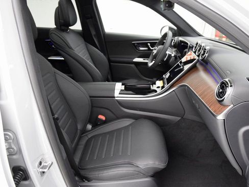 New 2026 Mercedes-Benz GLC 300 image 16