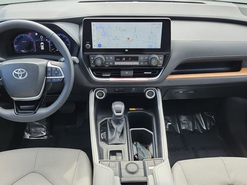 Certified 2026 Toyota Grand Highlander AWD image 10