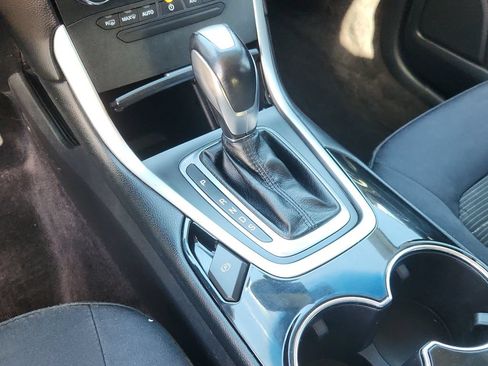 Used 2016 Ford Edge SEL AWD/4WD image 23