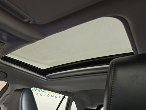 Used 2019 Toyota RAV4 Limited image 22