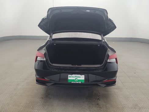 Used 2023 Hyundai Elantra SEL image 29