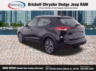 Used 2021 Nissan Kicks SV video 3