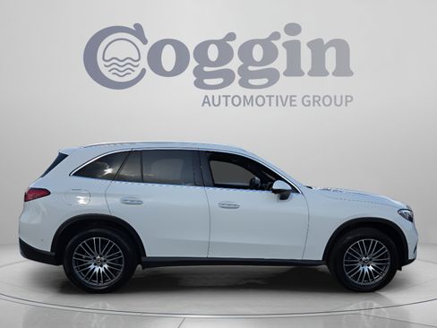 Used 2025 Mercedes-Benz GLC 300 image 6