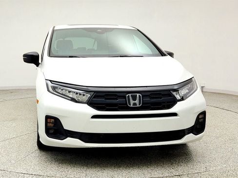Used 2025 Honda Odyssey Sport-L image 2
