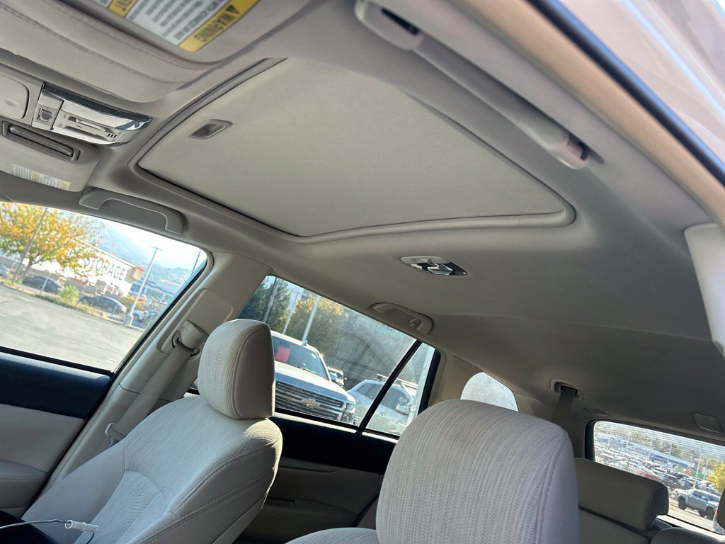 Used 2013 Subaru Outback 2.5i Premium AWD/4WD image 20