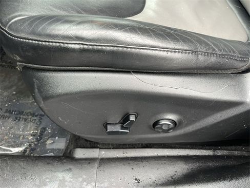 Used 2014 Jeep Cherokee Limited w/ Technology Group image 12