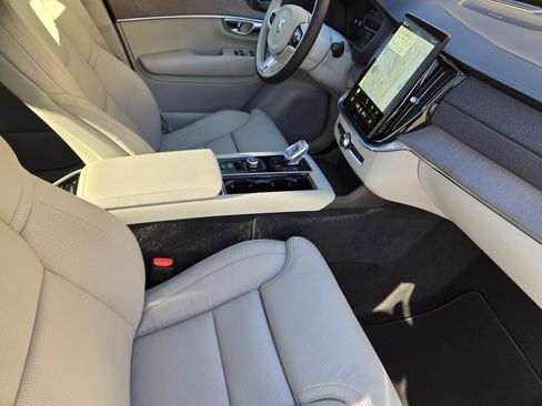 New 2026 Volvo XC90 B6 Ultra w/ Protection Package Premier image 17