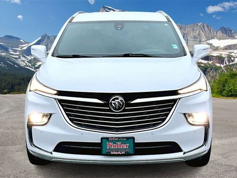 Used 2024 Buick Enclave Premium image 3