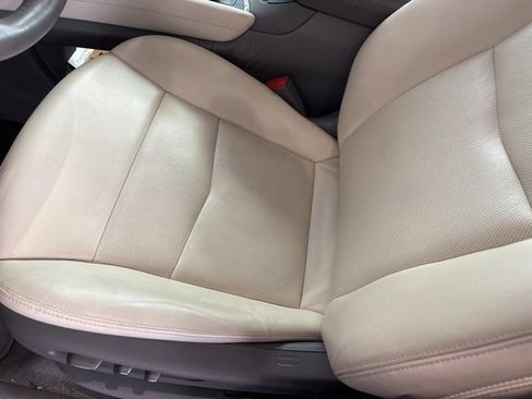 Certified 2024 Cadillac XT5 Premium Luxury image 5