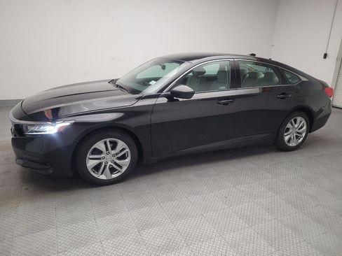 Used 2018 Honda Accord LX image 2
