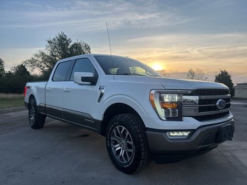 Used 2021 Ford F150 Lariat w/ Equipment Group 501A Mid image 3