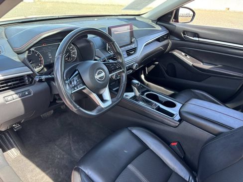 Used 2024 Nissan Altima 2.5 SR FWD image 19