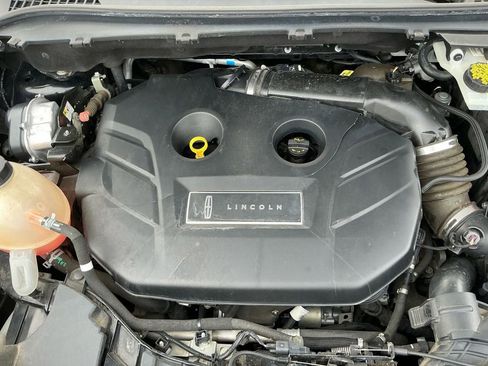 Used 2018 Lincoln MKC Premiere FWD image 25