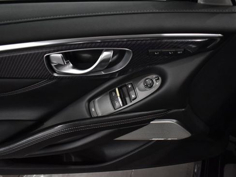 Used 2017 INFINITI Q60 Red Sport 400 image 15