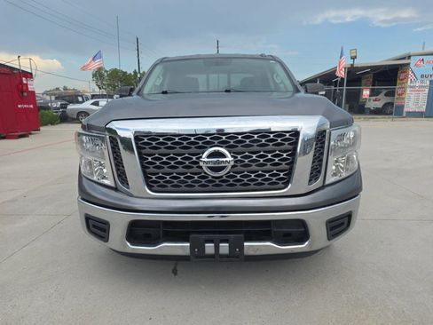 Used 2017 Nissan Titan SV RWD image 5
