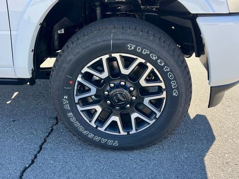 New 2026 RAM 2500 Limited AWD/4WD image 11