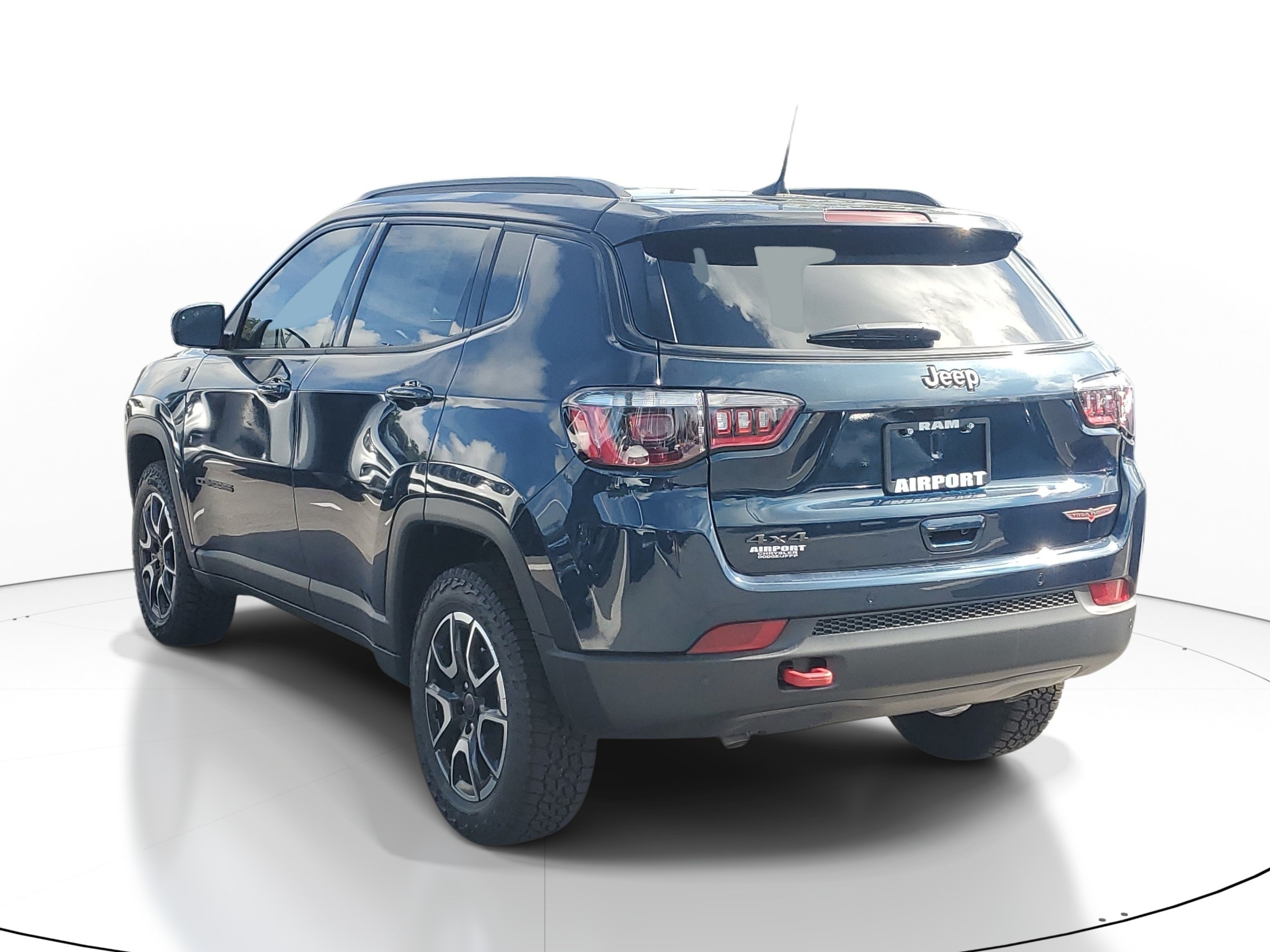 New 2026 Jeep Compass Trailhawk AWD/4WD image 4