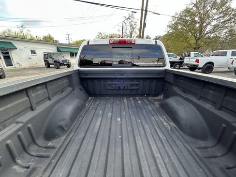 Used 2016 GMC Canyon SLT w/ Driver Alert Package image 8