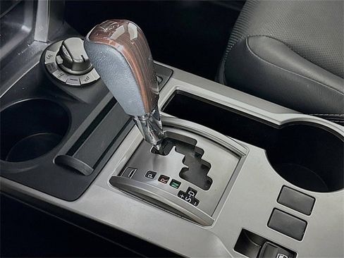 Used 2022 Toyota 4Runner Limited image 19